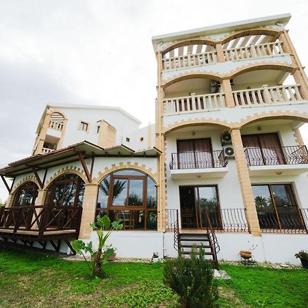 Topset Hotel Agios Georgios  Esterno foto
