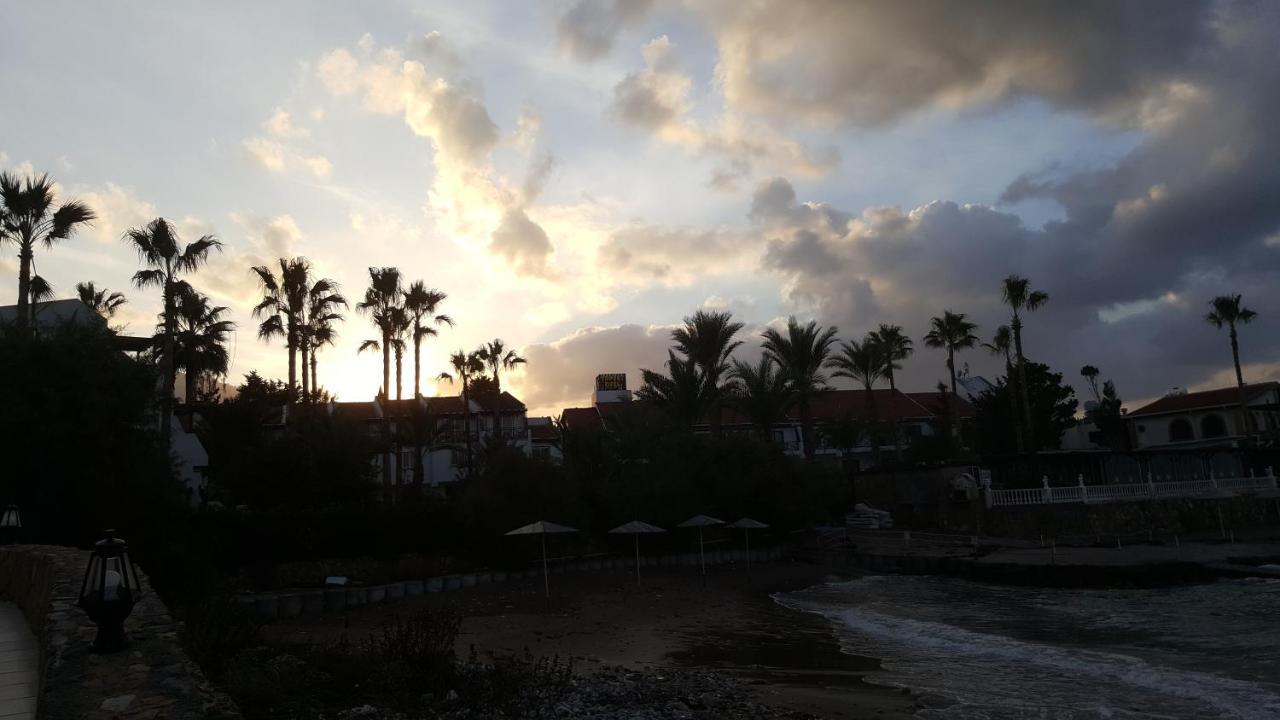 Topset Hotel Agios Georgios  Esterno foto
