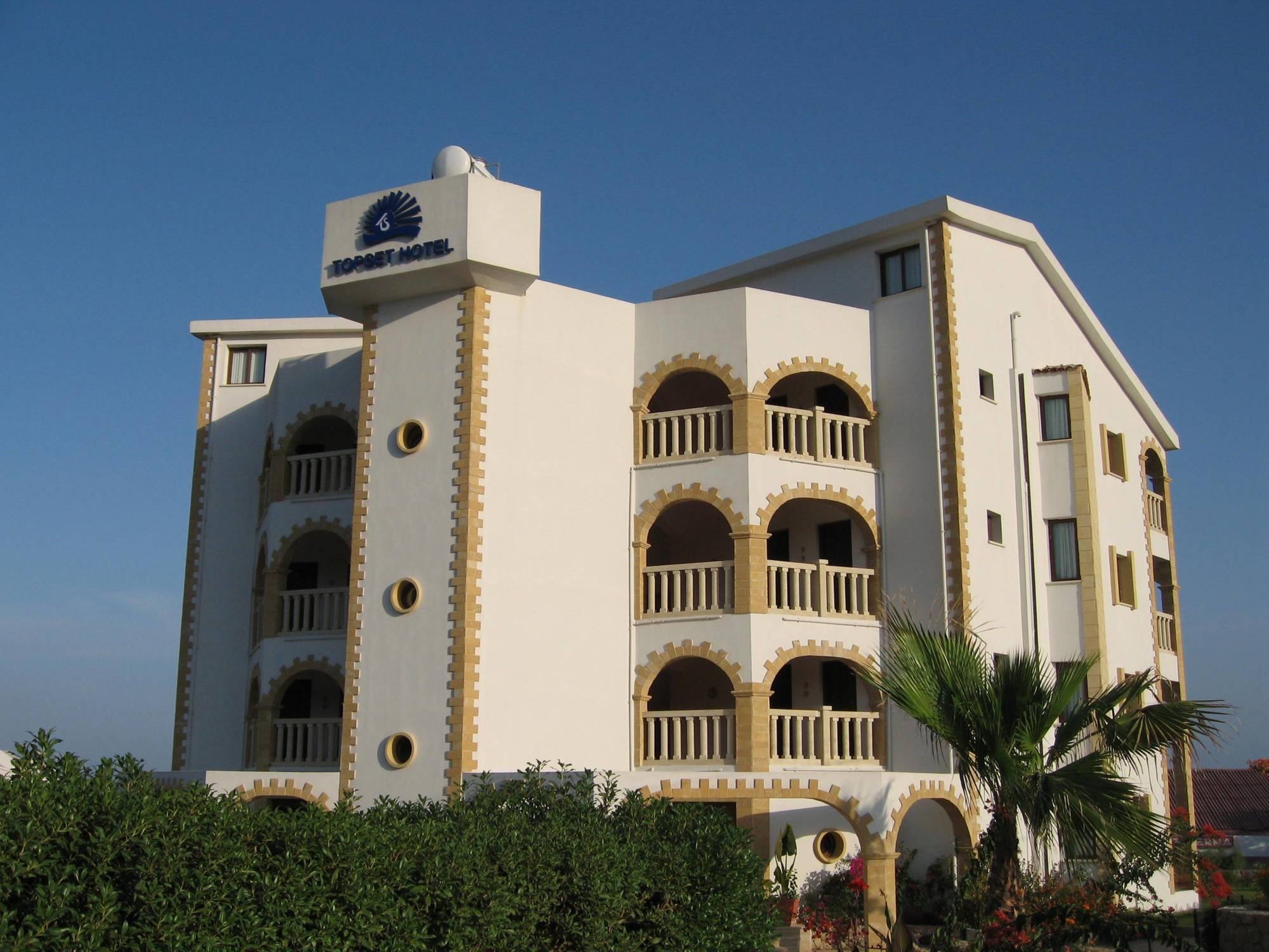 Topset Hotel Agios Georgios  Esterno foto
